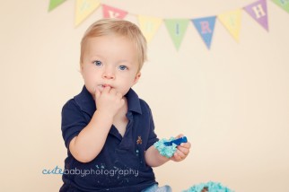 cake smash photography Manchester