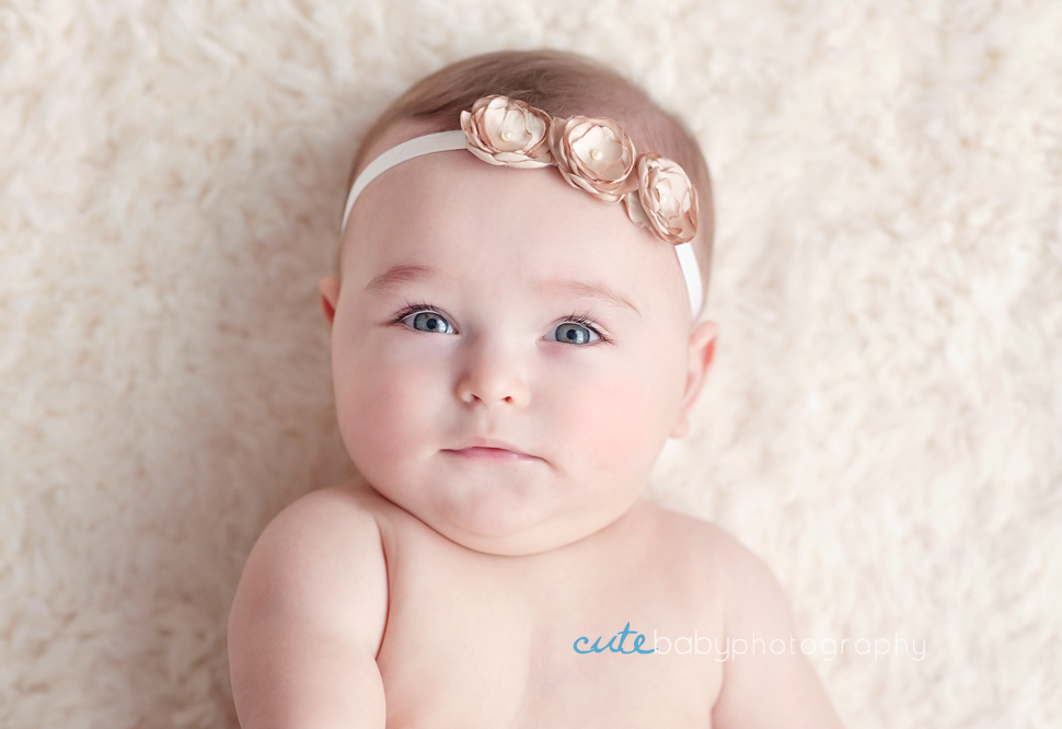 cutebaby photography Manchester, baby photography Manchester a&t gancarz newborn and baby photography Manchester, newborn baby, newborn portrait