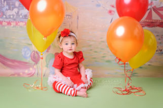atgancarz photography Manchester, Hyde, cake smash Cheshire