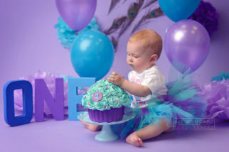 atgancarz photography Manchester, Hyde, cake smash Cheshire