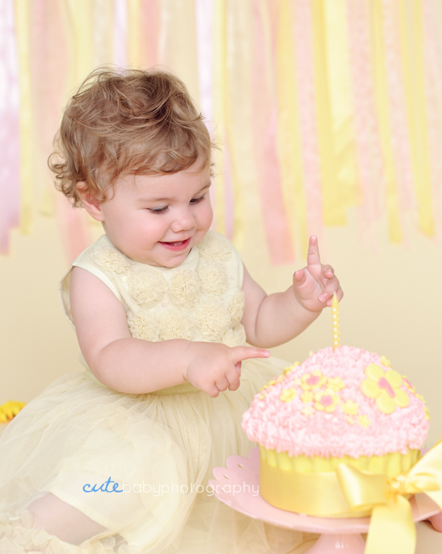 Cake Smash Photography | Baby Photography Manchester | Happy 1st Birthday Lydia