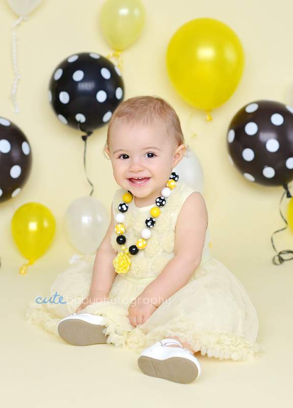 baby Lilly May, baby photography Manchester, cake smash photography