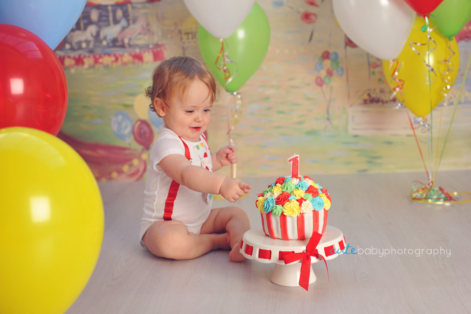 baby Henry, baby photography Manchester, cake smash photography