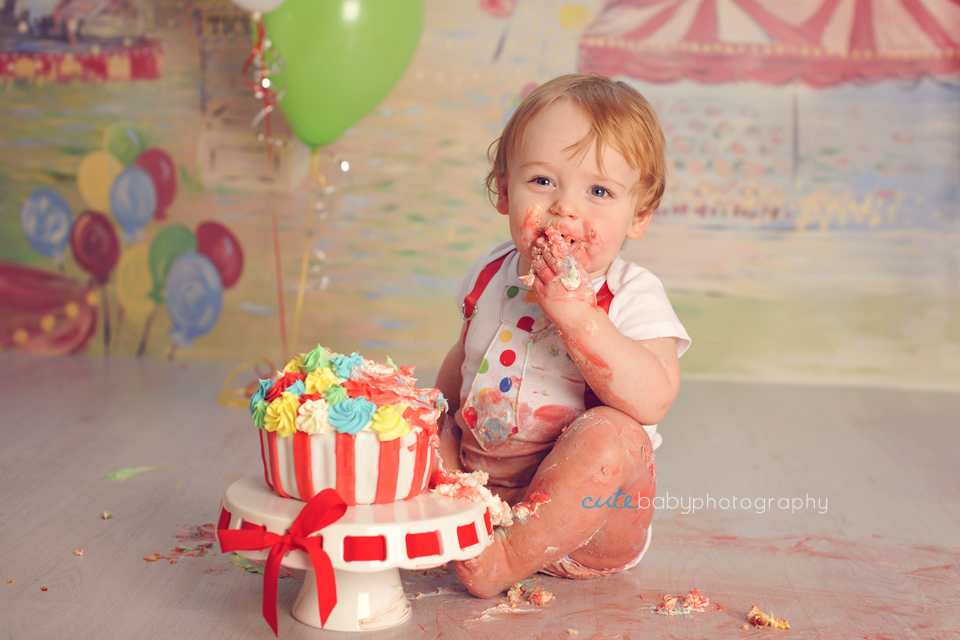 baby Henry, baby photography Manchester, cake smash photography