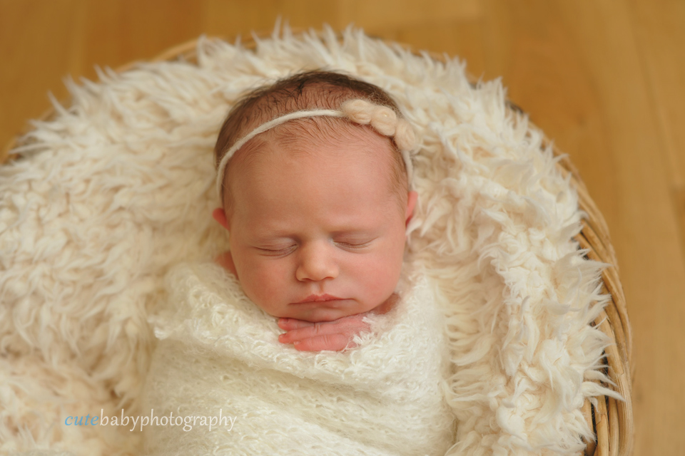 cutebaby photography Manchester, Hyde, Newborn Photography Manchester | Cutebaby Photography | Baby Abigail {10 days}