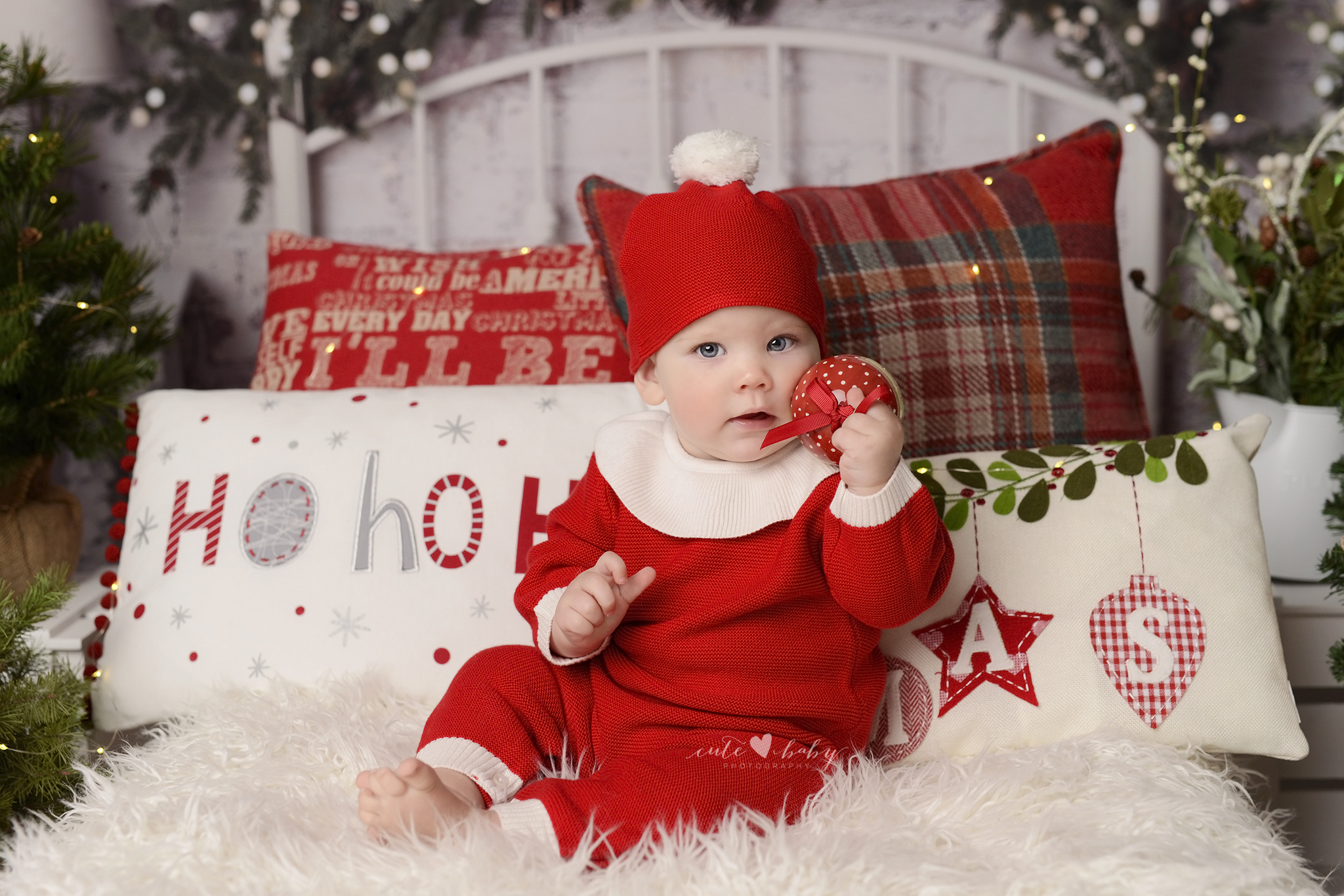 Christmas Mini Session, Manchester Christmas Mini Session, Cute Baby Photography, Mini session, Holiday Mini Session Manchester, Cute Baby Holiday Minis, Christmas Mini Session Manchester, Family Photography Manchester, Baby Photography Manchester, Christmas Photosession Manchester